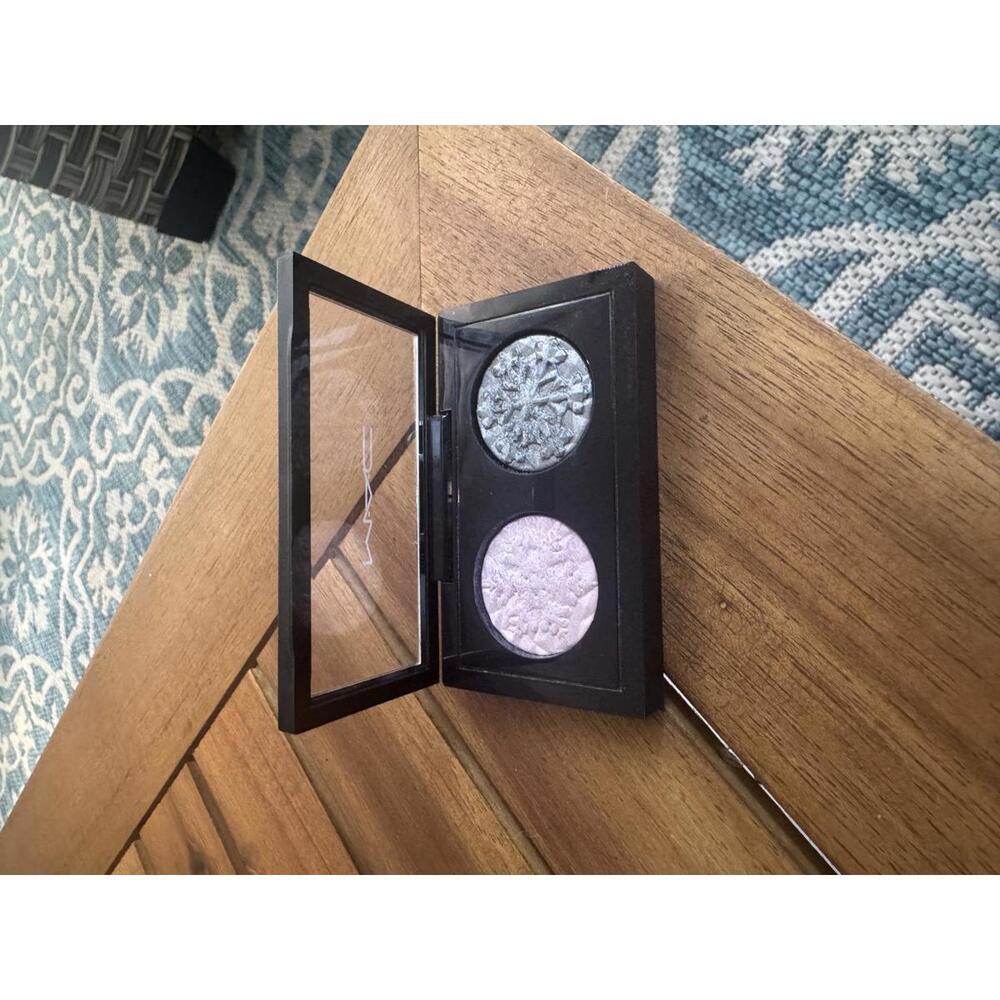 Mac make up eyeshadow duo